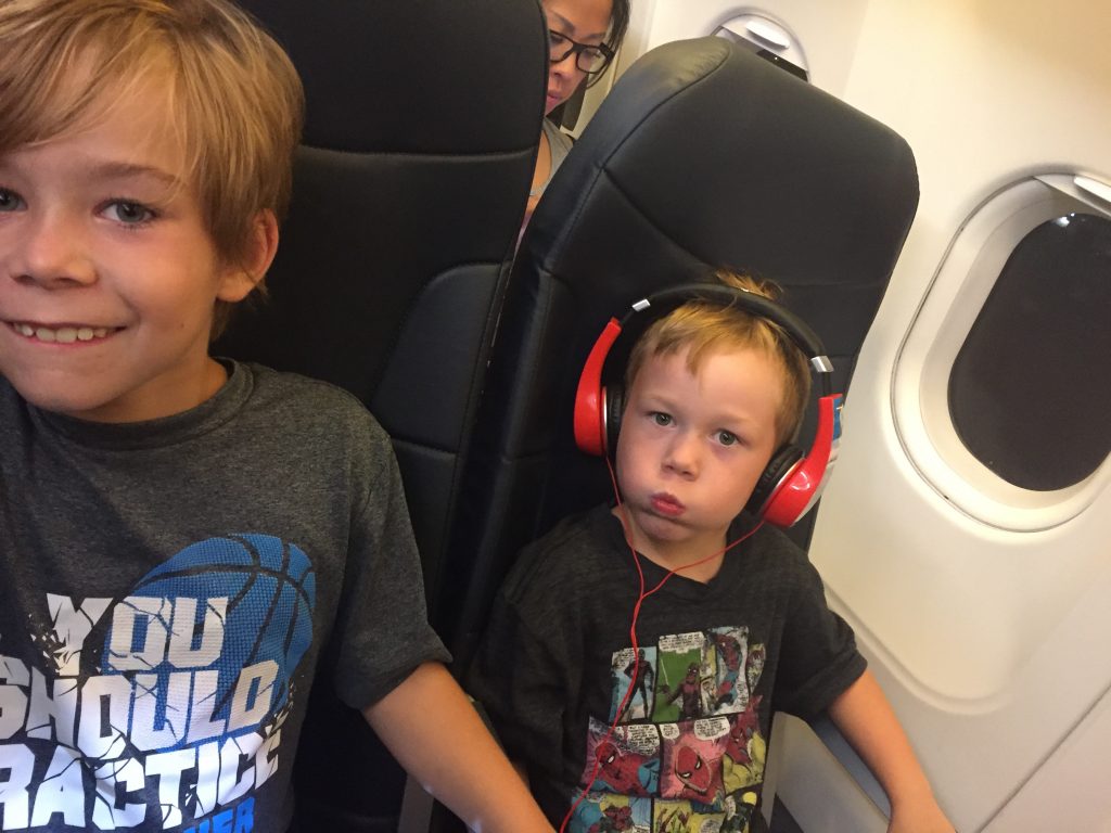10 Things to you can do to Minimize Stress When Traveling with Children