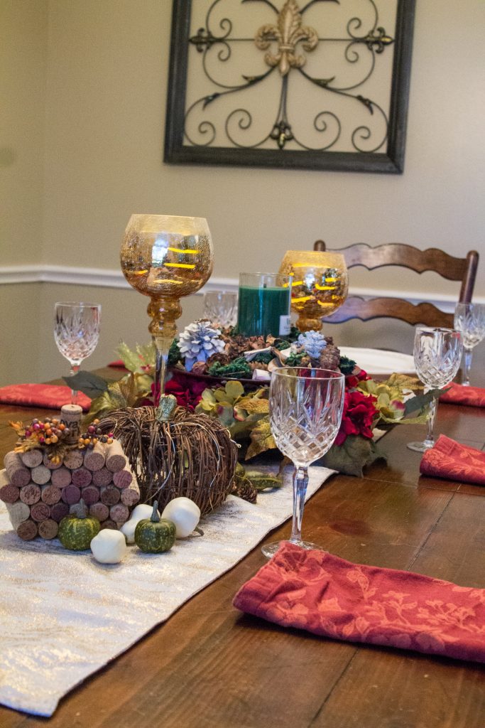 Easy Thanksgiving tablescape
